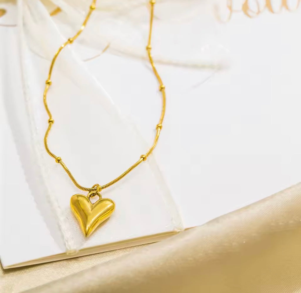 The Amara Necklace