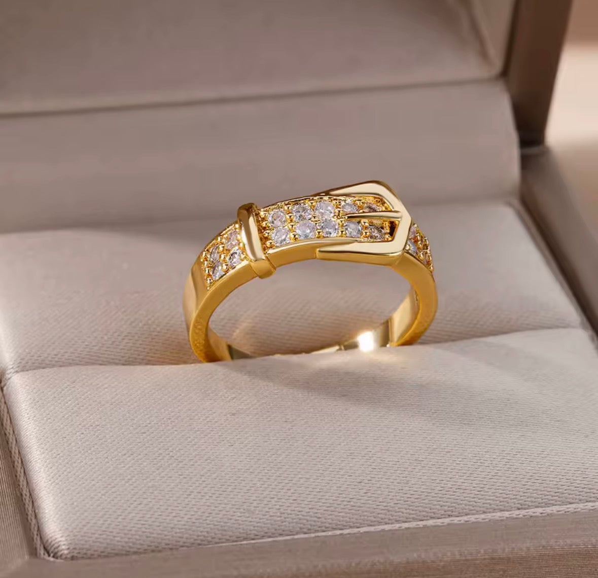 Zircon Belt Ring