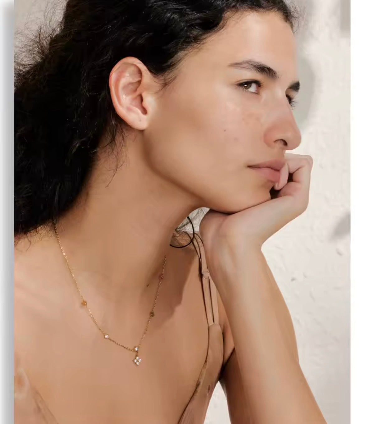 The Evelisse Necklace