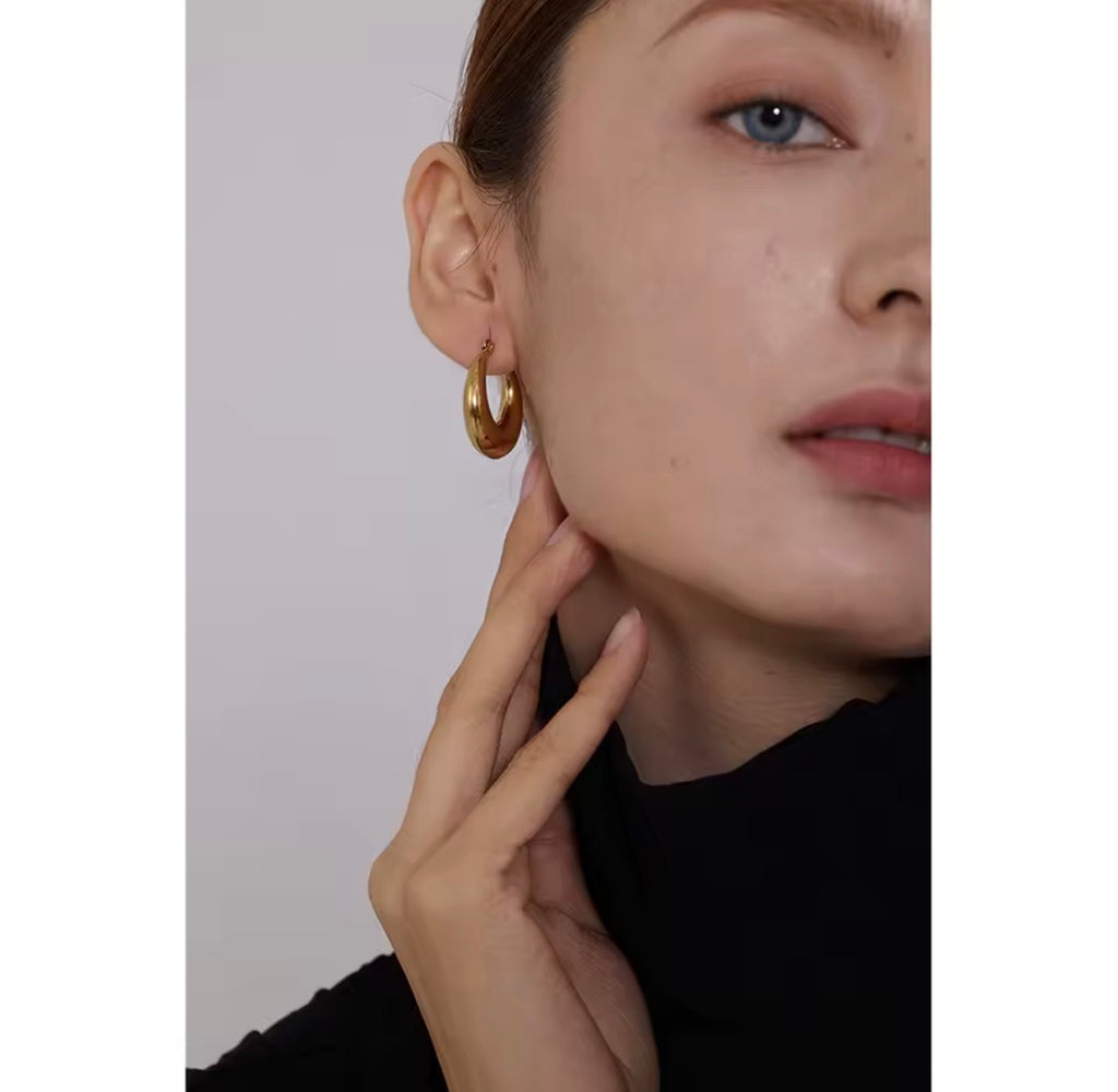 The Corinne Hoops