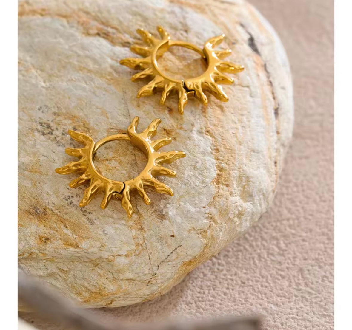 The Soleil Hoops