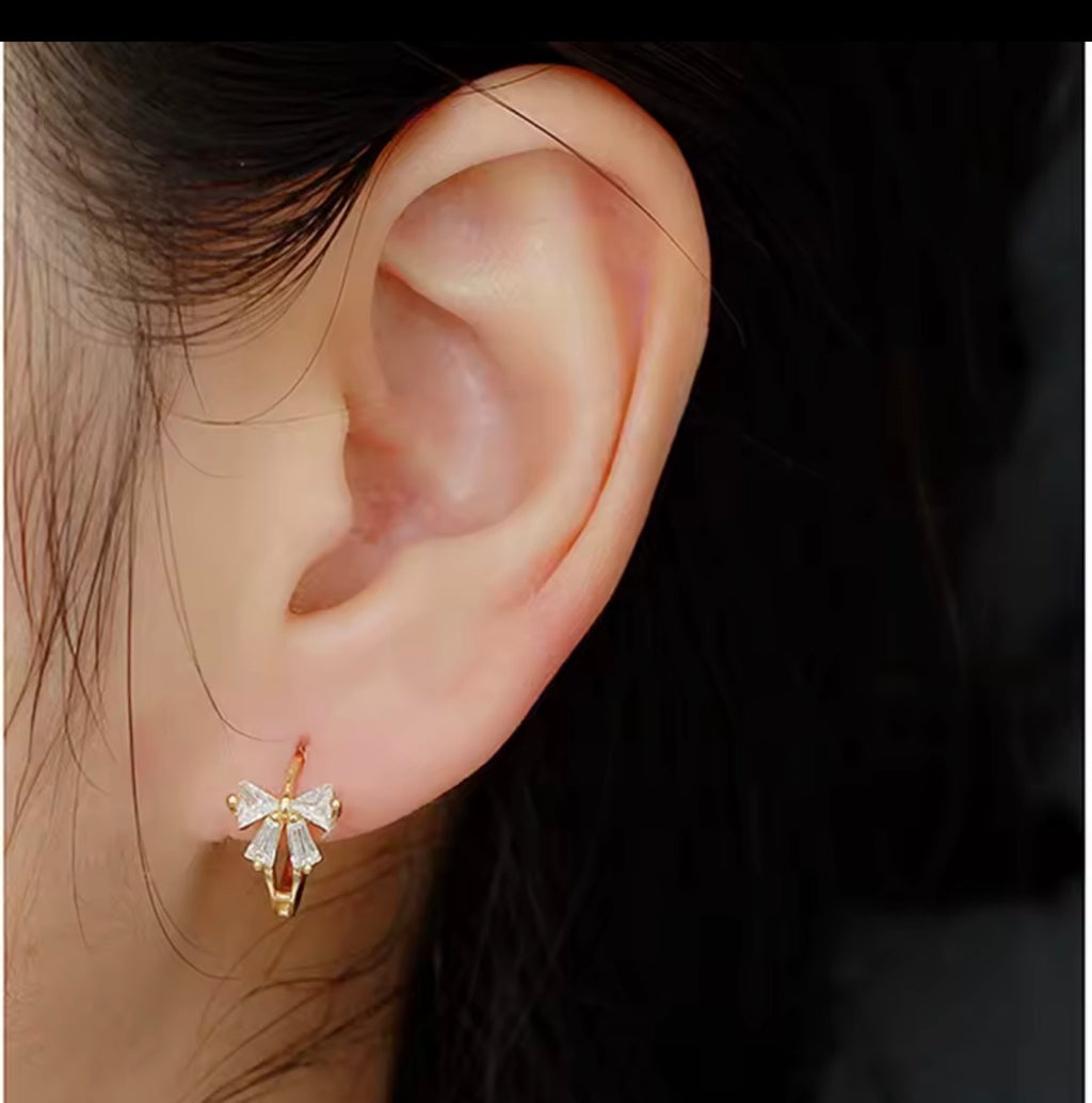 Zircon Bow Earrings