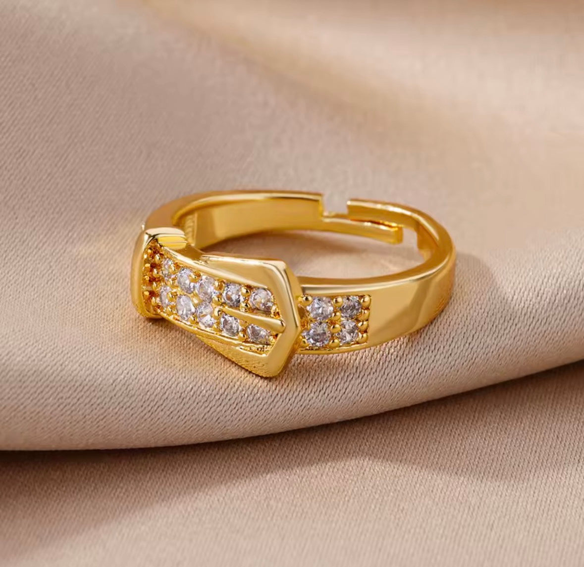 Zircon Belt Ring