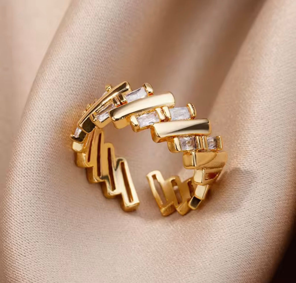 Zircon Bar Ring