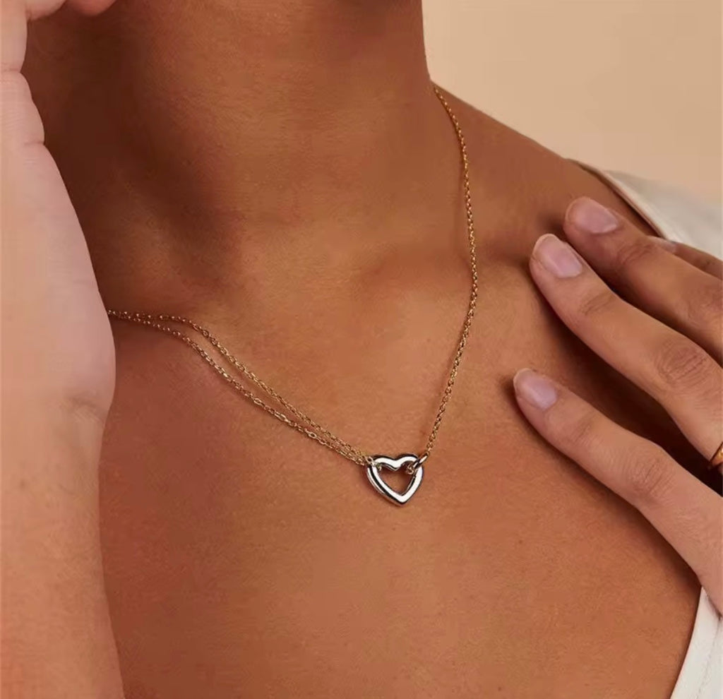 Interlocking Ring Choker Necklace
