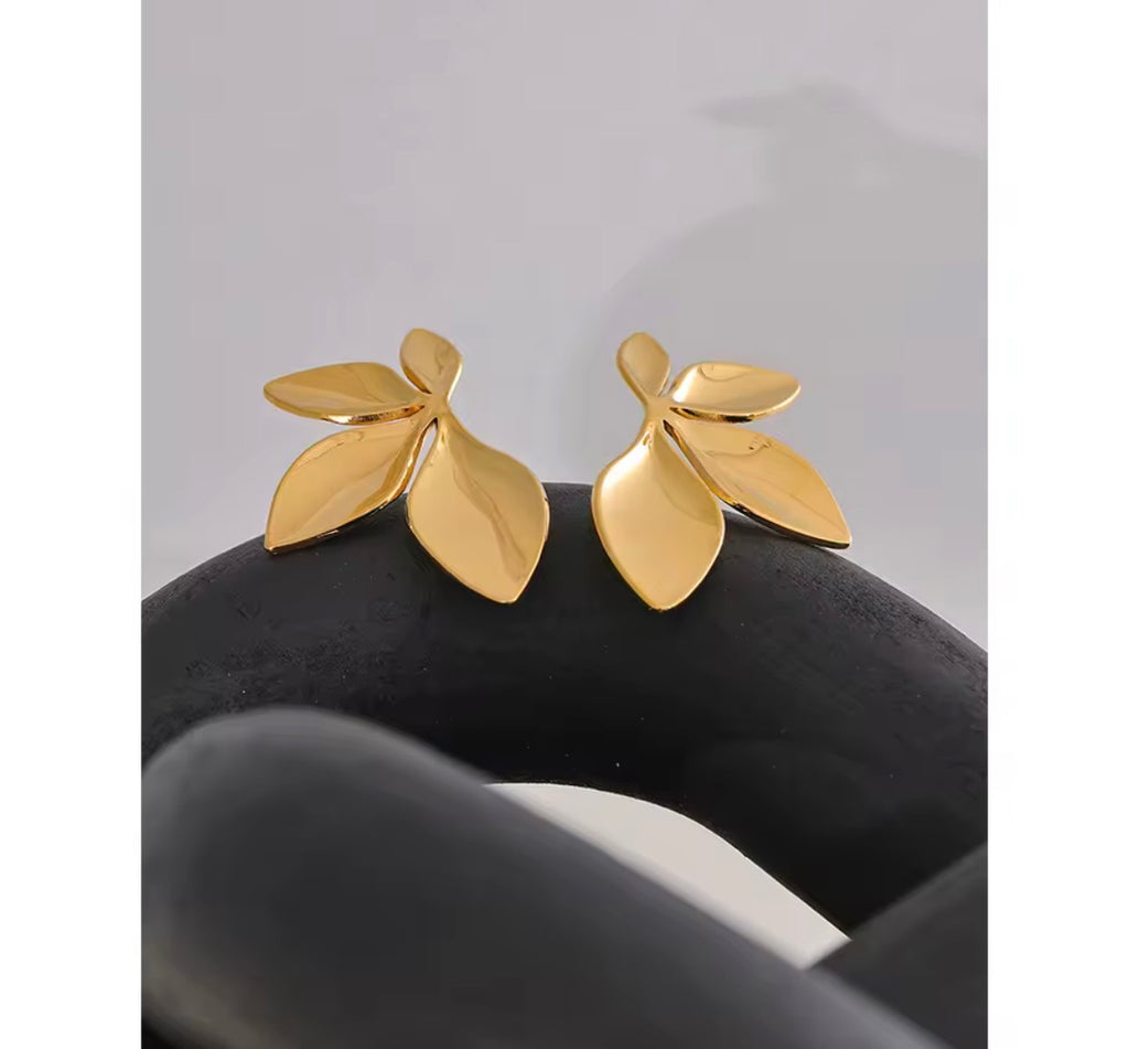 The Laurel Earrings