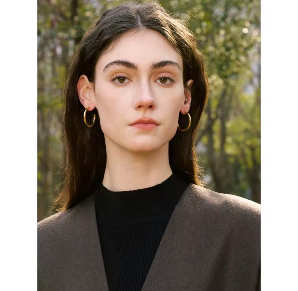 The Estelle Hoops