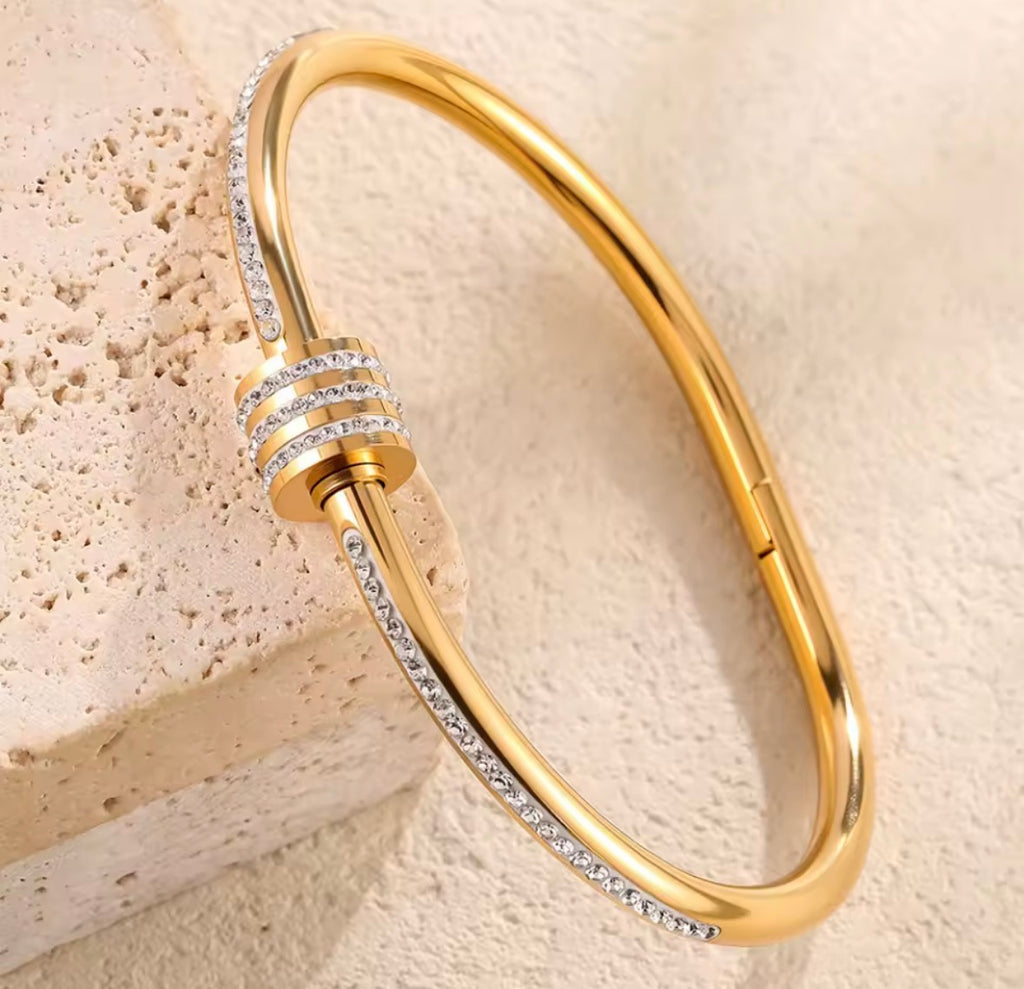 Zircon Inlaid Gold Bangle