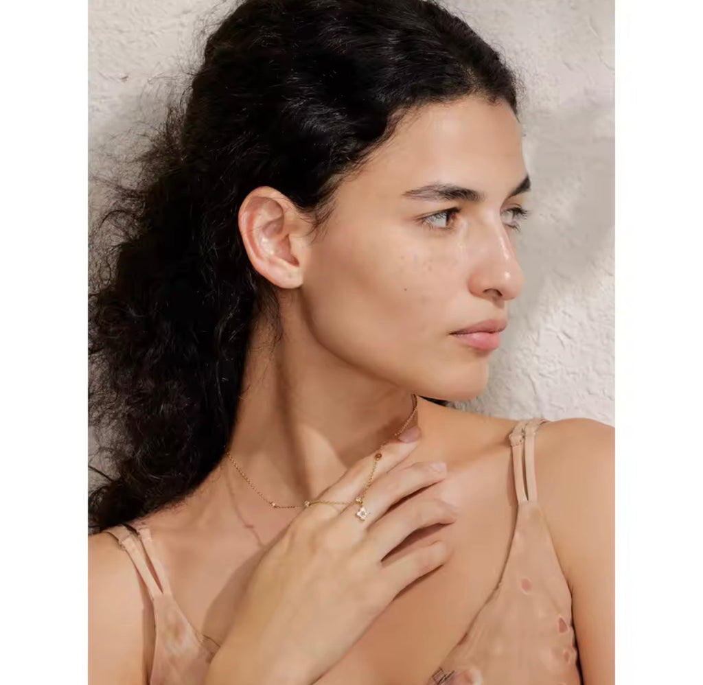 The Evelisse Necklace