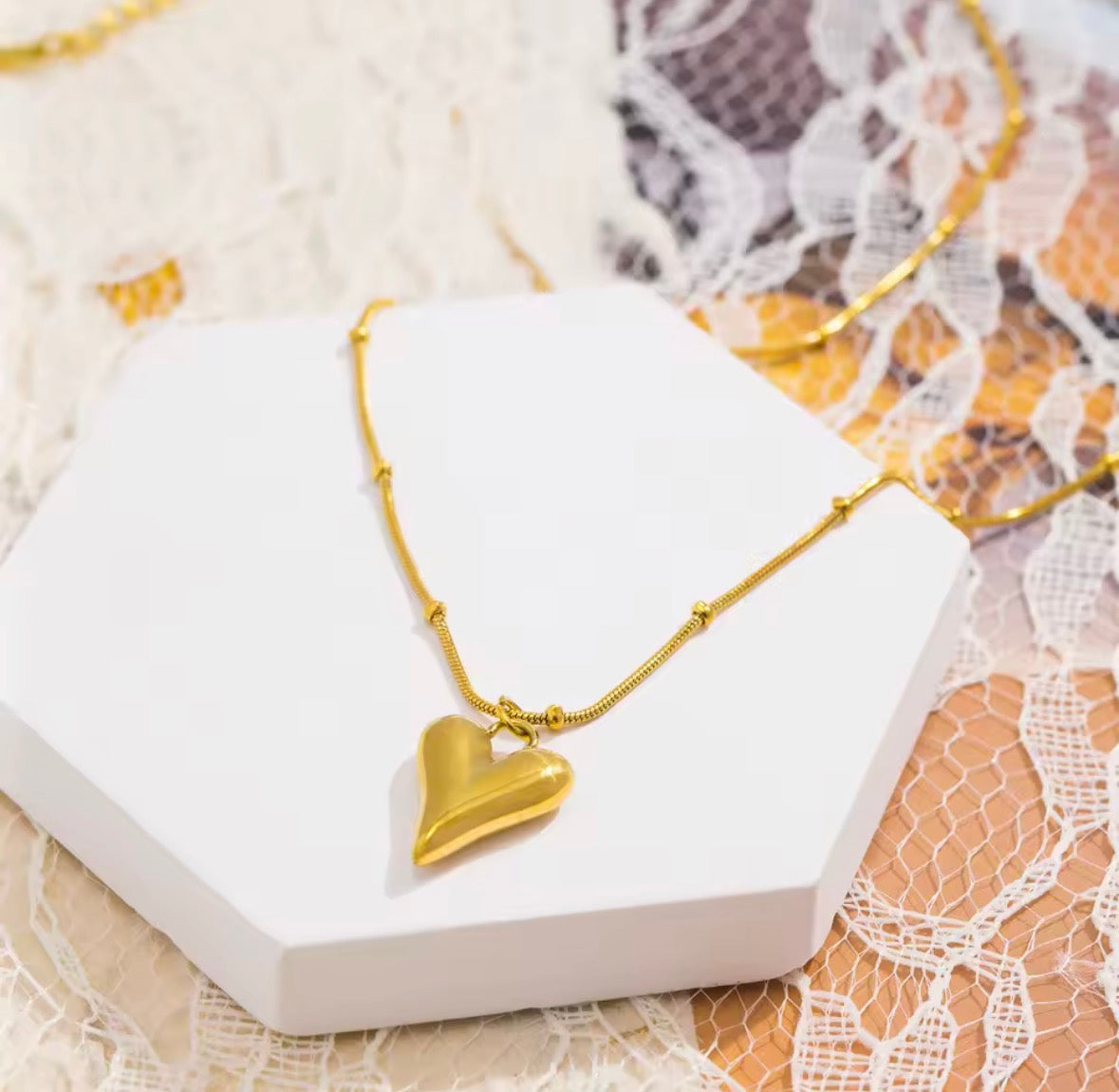 The Amara Necklace