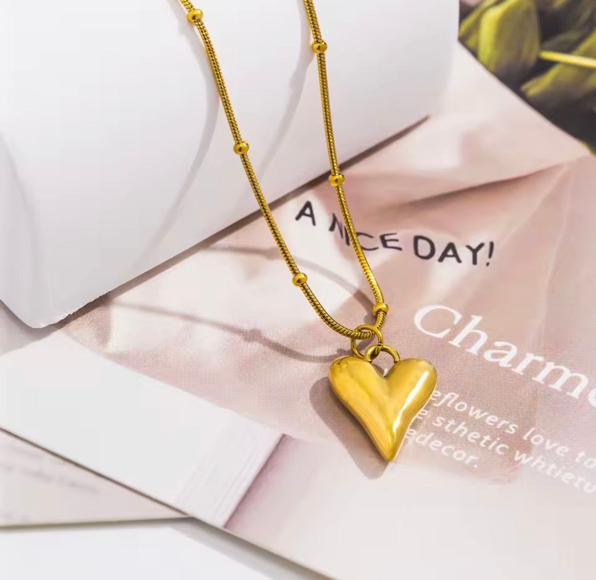 The Amara Necklace