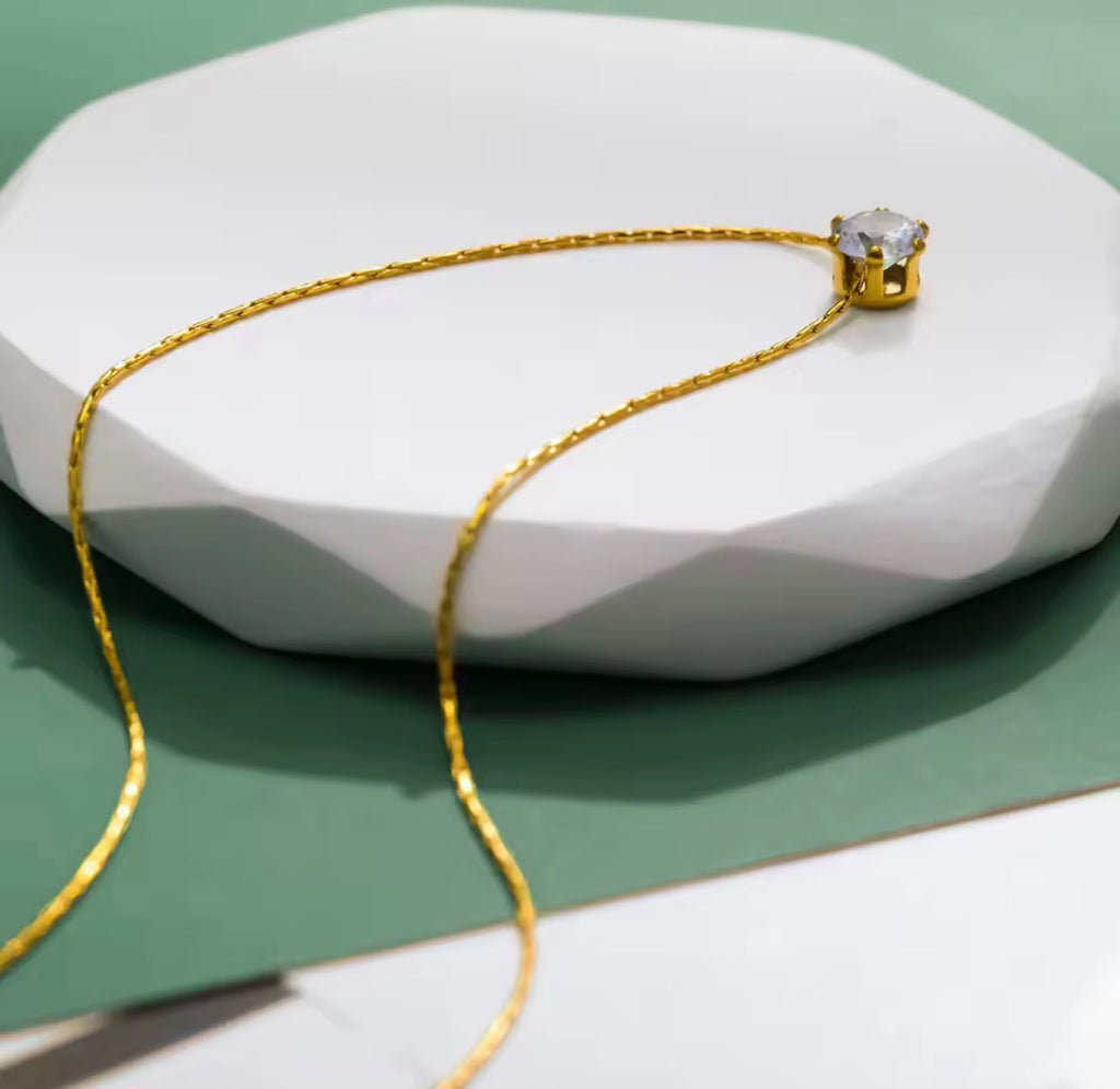 The Elara Necklace