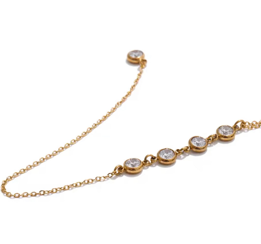 The Solenne Lariat