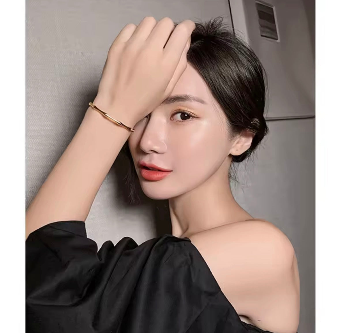 Shop The Kaori Bangle – a bamboo-inspired 316L stainless steel open bangle with 18K PVD gold plating. Waterproof, tarnish-resistant and hypoallergenic.