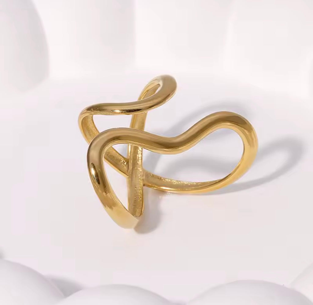 The Vaela Ring Waterproof Adjustable Sculptural Gold Ring